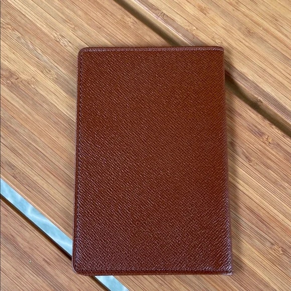 Louis Vuitton Taiga Leather card holder - Picture 3 of 7